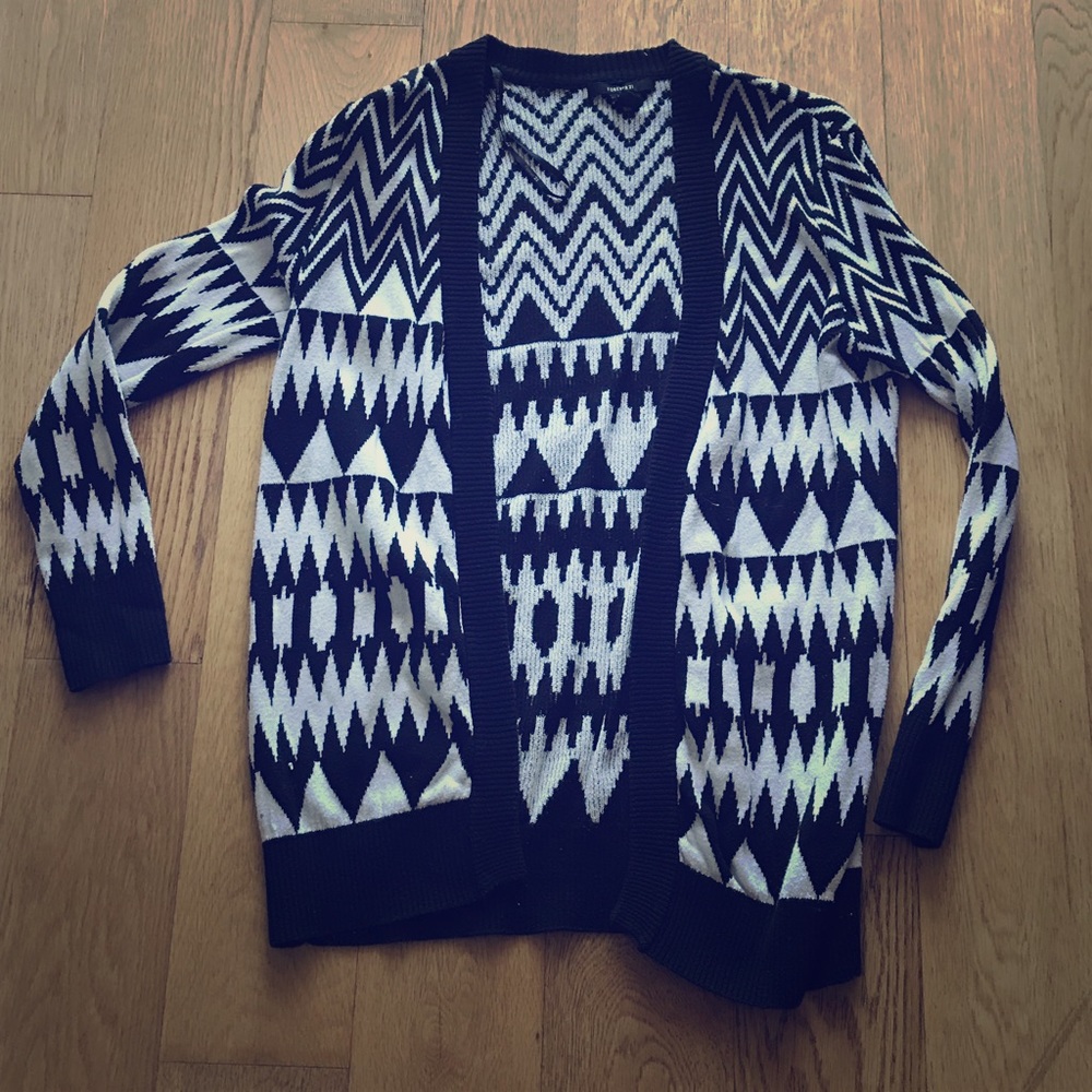Black and White Aztec sweater!