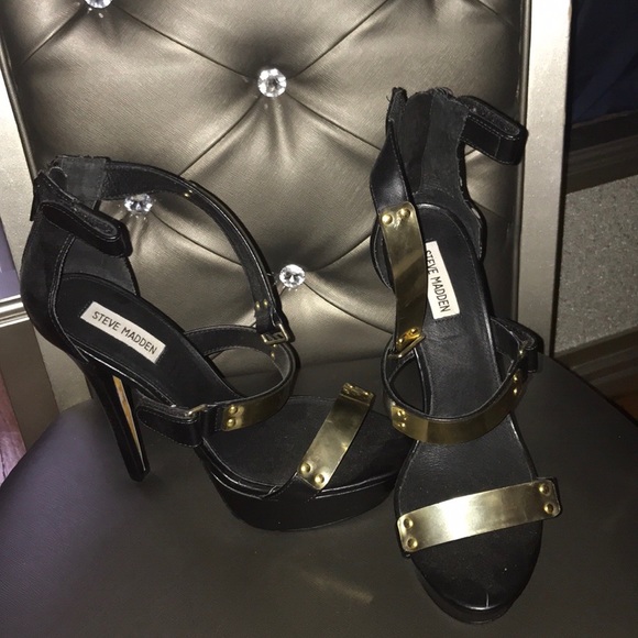 Heels - Picture 2 of 3