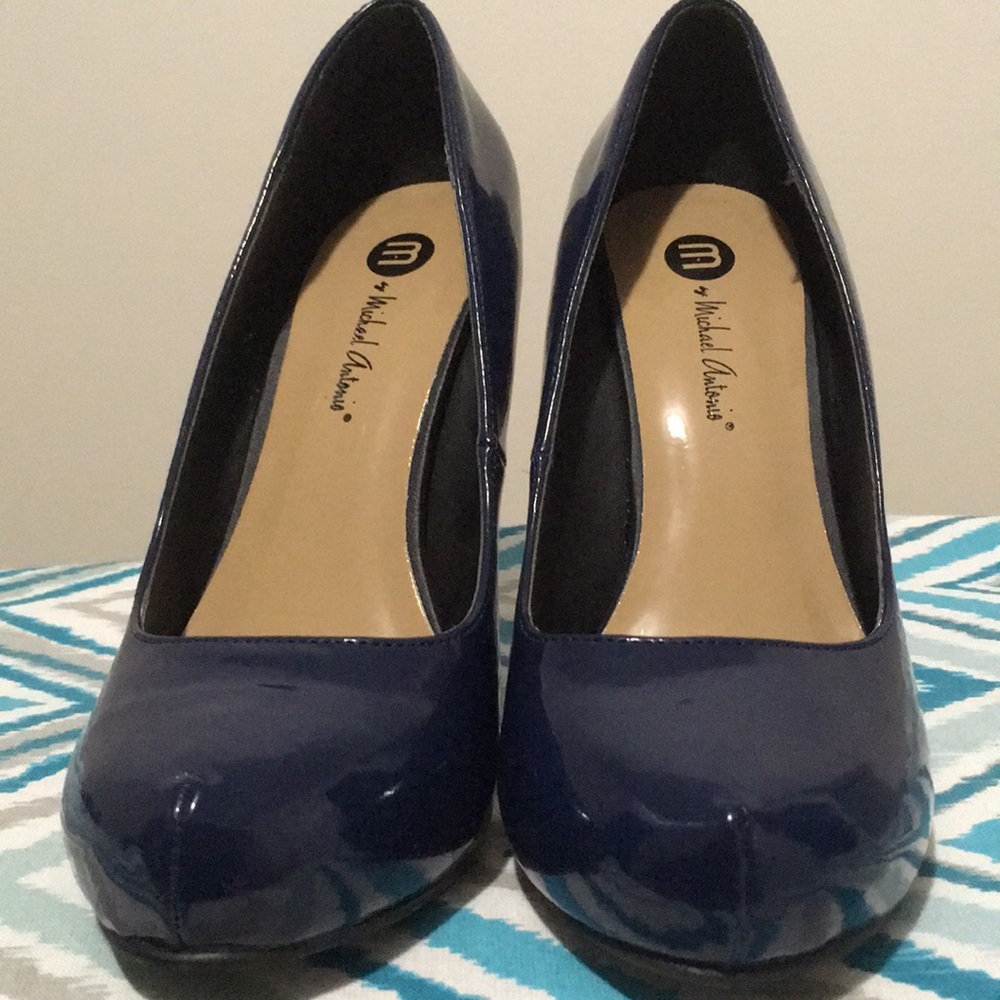 Dark blue heels.