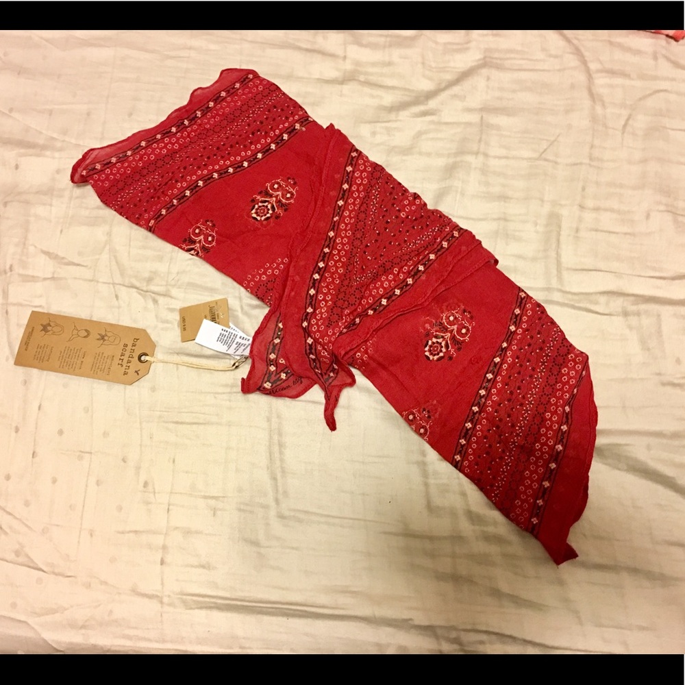 Long AEO Bandana