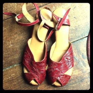 Vintage tooled leather sandals