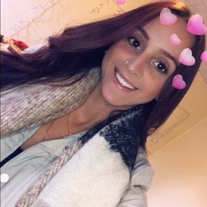 Meet your Posher, Brianna