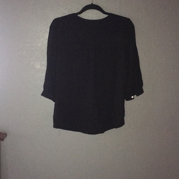 CLOSET CLOSING - Picture 4 of 5