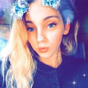 Meet your Posher, Alyson