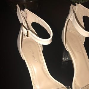 Clear heel heels