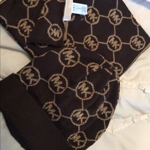 Michael Kors hat & scarf duo