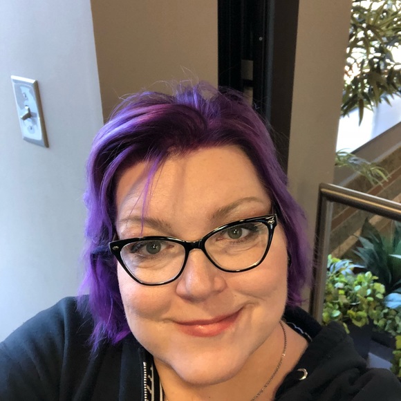 Meet your Posher, Rhonda - Picture 1 of 1