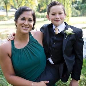 Meet your Posher, Elissa