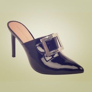 NWT Who What Wear Gemma Buckle Heeled Mules