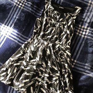 Express black and white swing dress