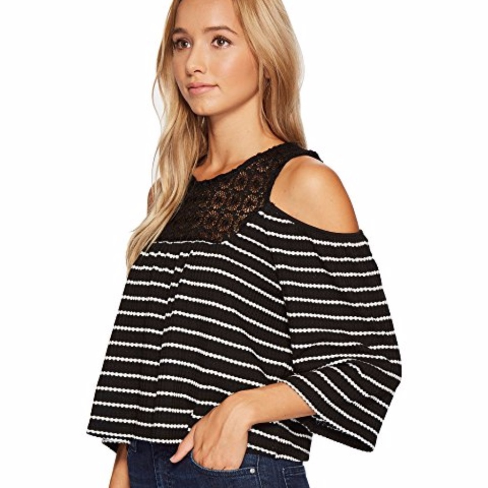NWT! Cold Shoulder Striped Lace Trim Top - Picture 5 of 8