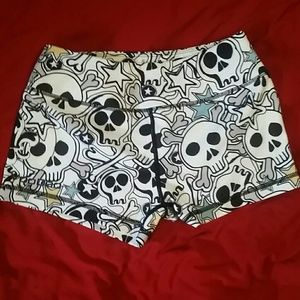 Barbell Voodoo (like Fleo) skull shorts