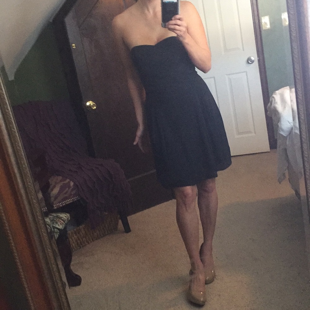 Cute strapless black dress