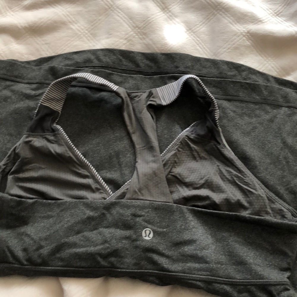 ❌ sold❌Lululemon charcoal Razorback Tank - Picture 3 of 3