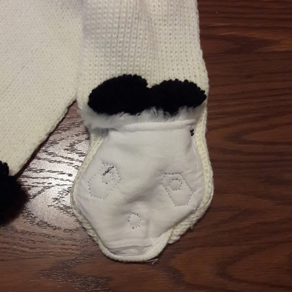 Cutest Scarf with Cute Trim ** NWT ** - Picture 3 of 3