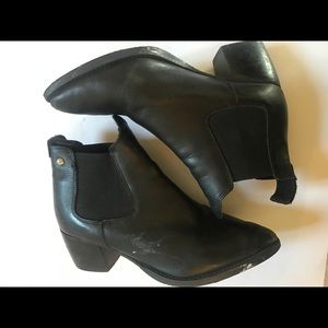 Topshop chelsea boots