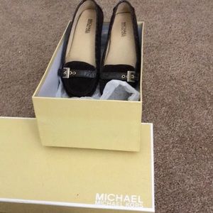 Micheal Kors suede flats