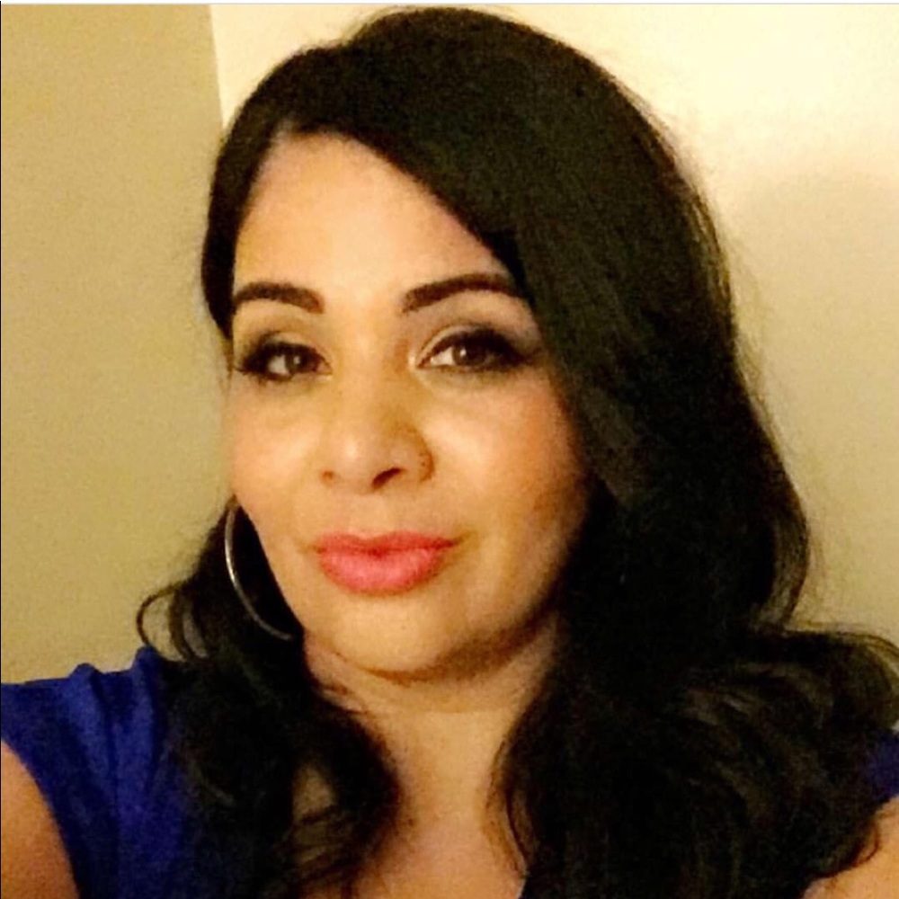 Meet your Posher, Teresa