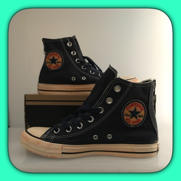 Converse Shoes - Hold for @caitlinrtjr Hi Top Converse All ⭐️Stars