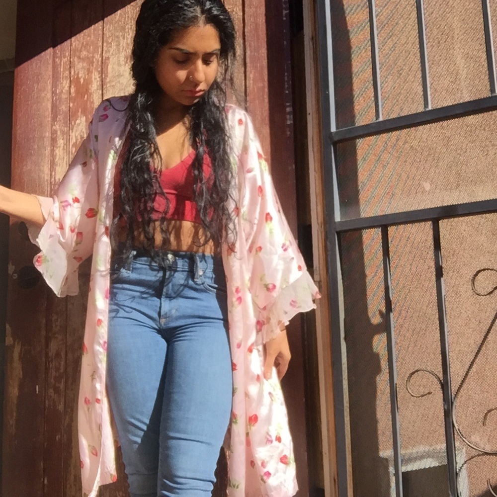 *SOLD* Floral Bell Sleeve Duster - Picture 2 of 6