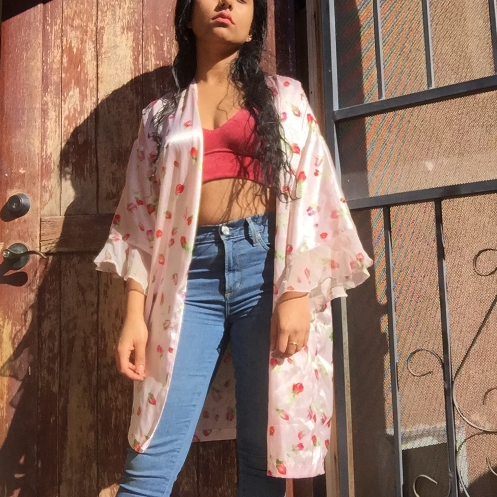 *SOLD* Floral Bell Sleeve Duster - Picture 4 of 6