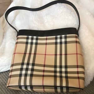 Small Burberry tote