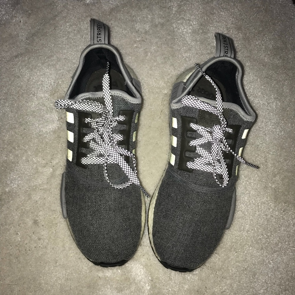 Adidas Men nmd_r1  boost wool charcoal grey gray