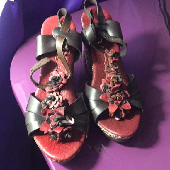 Cleaning my closet - Picture 2 of 5