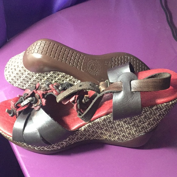 Cleaning my closet - Picture 4 of 5