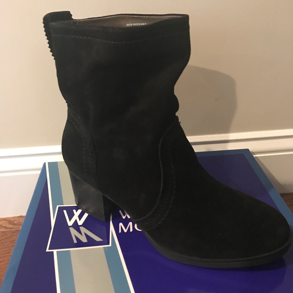 BRAND NEW White Mountain Bootie