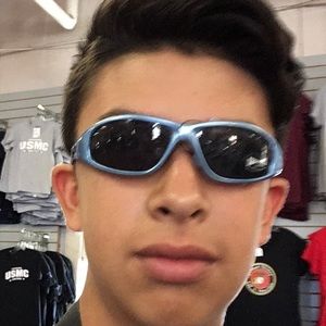 Meet your Posher, Steven