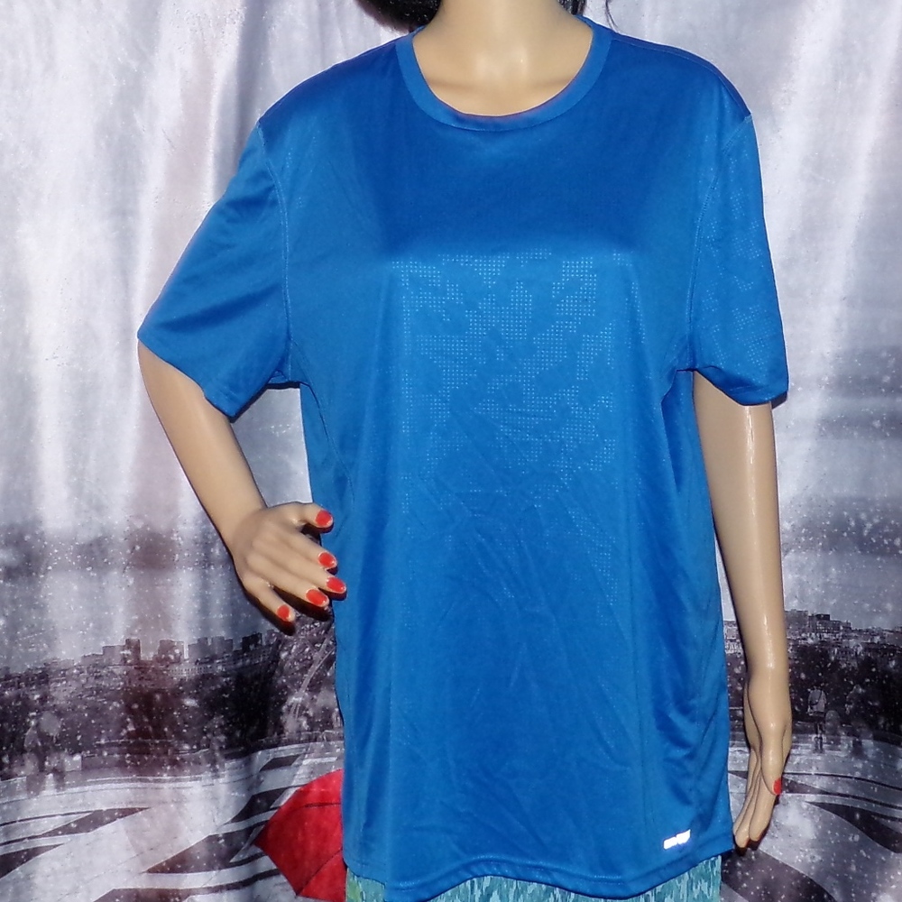 Athletic T-Shirt Dry T-Shirt by Tek Gear Size L Nice Lightweight Shirt Unisex