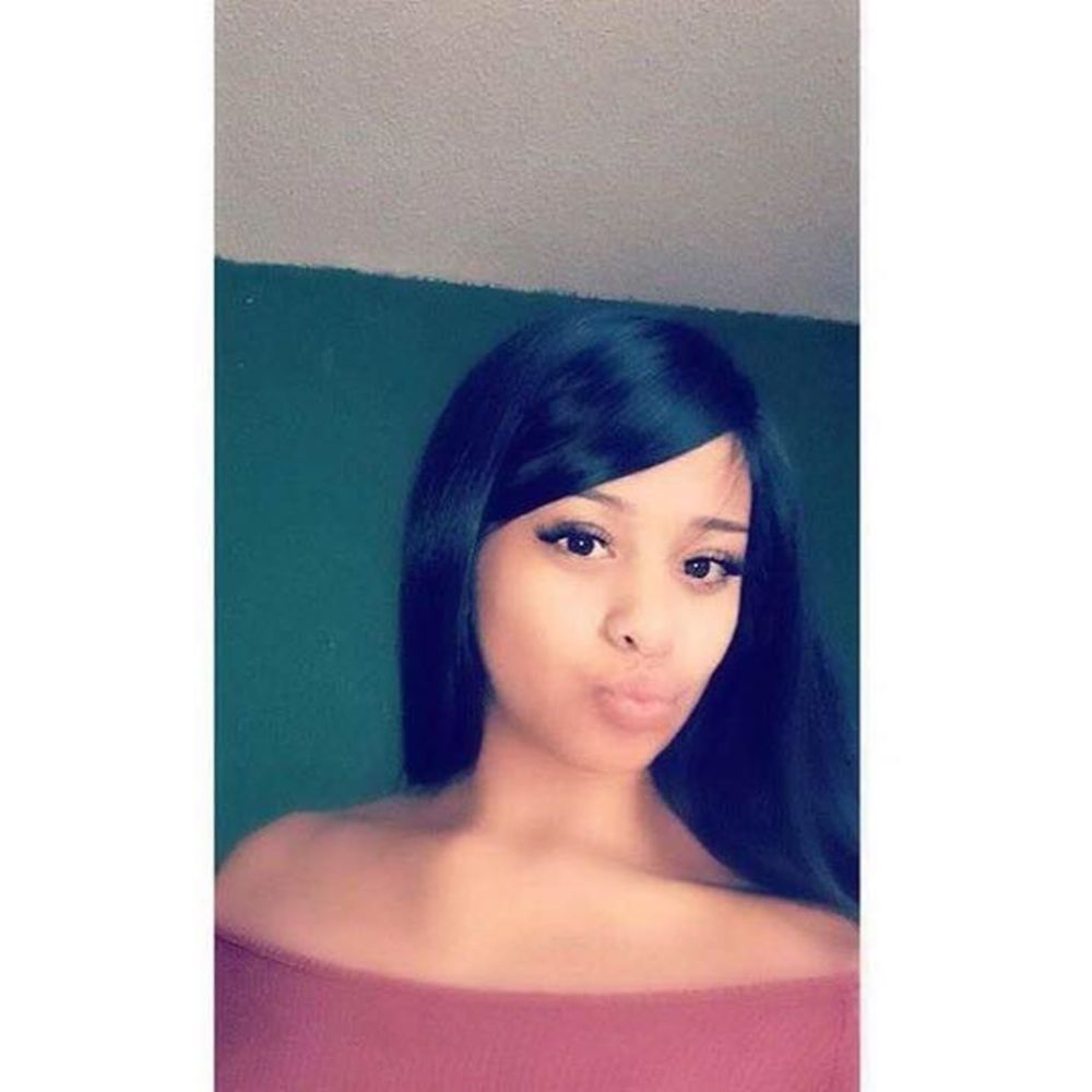 Meet your Posher, Mariela