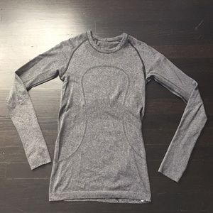 Long Sleeve Swiftly Tech in Grey Sz 4