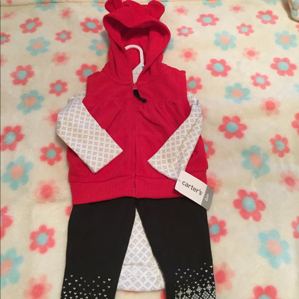Brand new Carter's outfit Infant girl