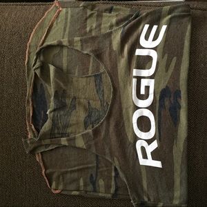 Rogue camo tank