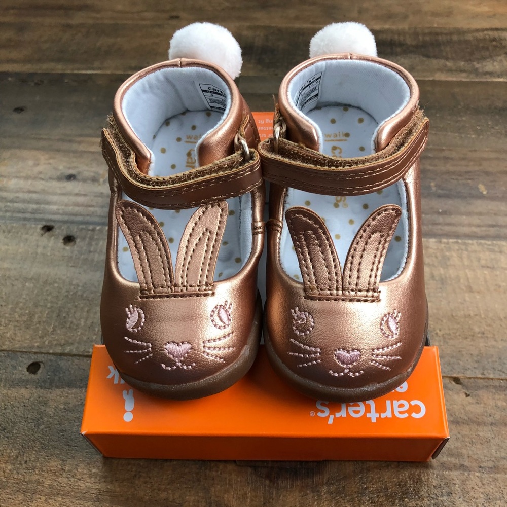 NIB Carter’s Stage3 Girl Gold Bunny Shoes Size 4