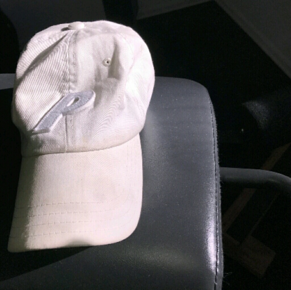 Palace 6 panel white hat