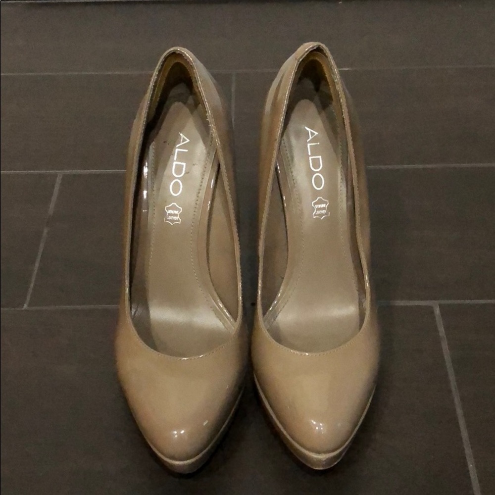 Aldo Patent Nude Pump