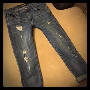 Express Jeans, cropped destroyed jeans.