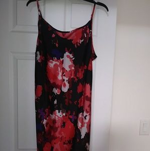 Black and red nightgown w/ matching robe