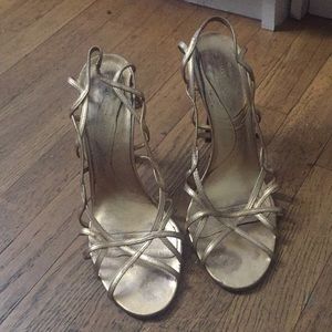 SALE 🔥 Vintage Gold BCBG Maxazaria high heels
