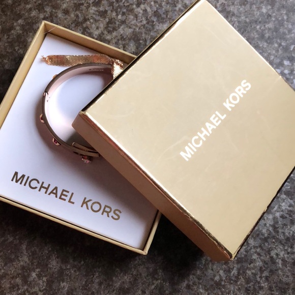 {Michael Kors} Rose Gold bracelet w crystal - Picture 5 of 5