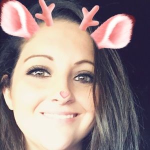 Meet your Posher, Casey