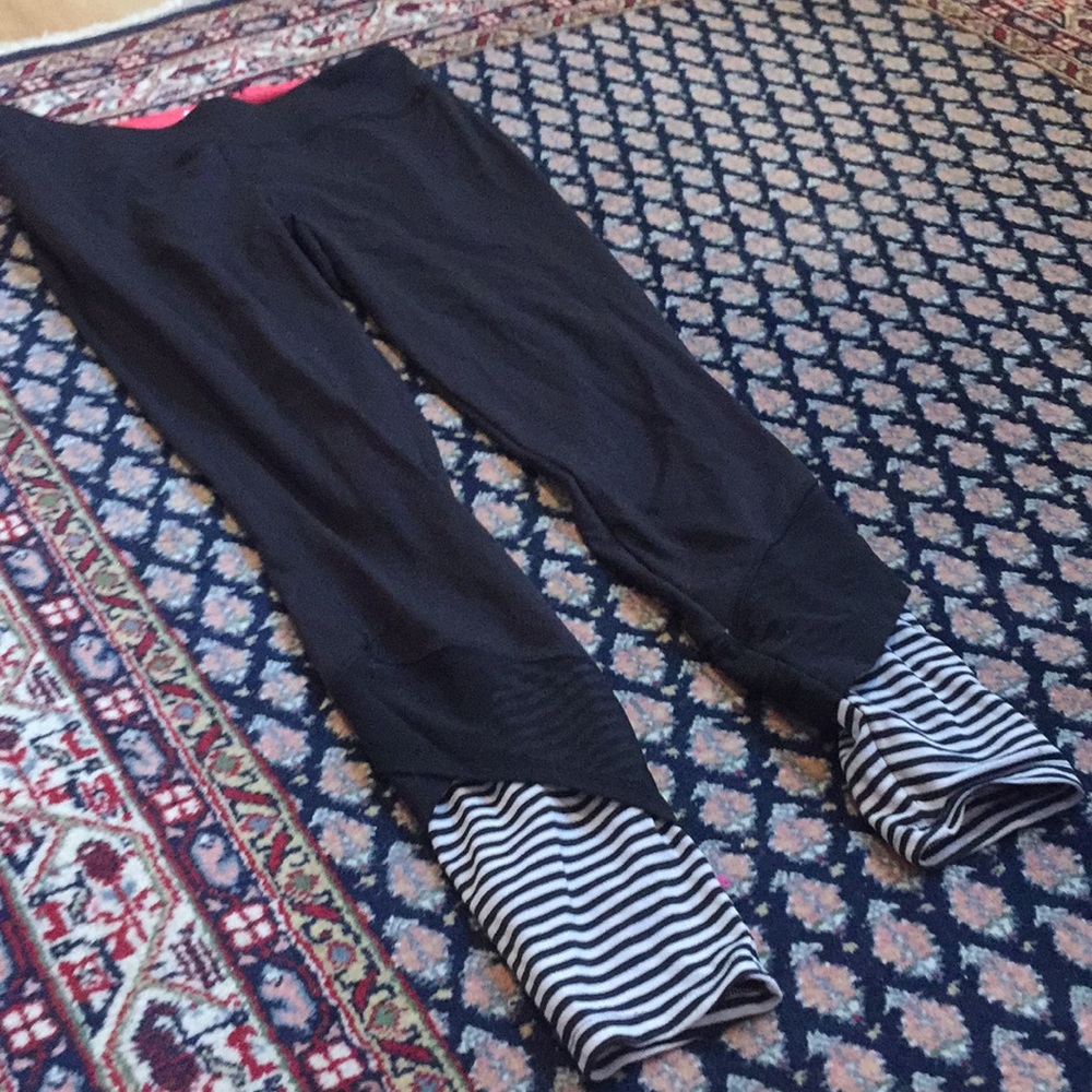 Ankle stripe leggings in great condition