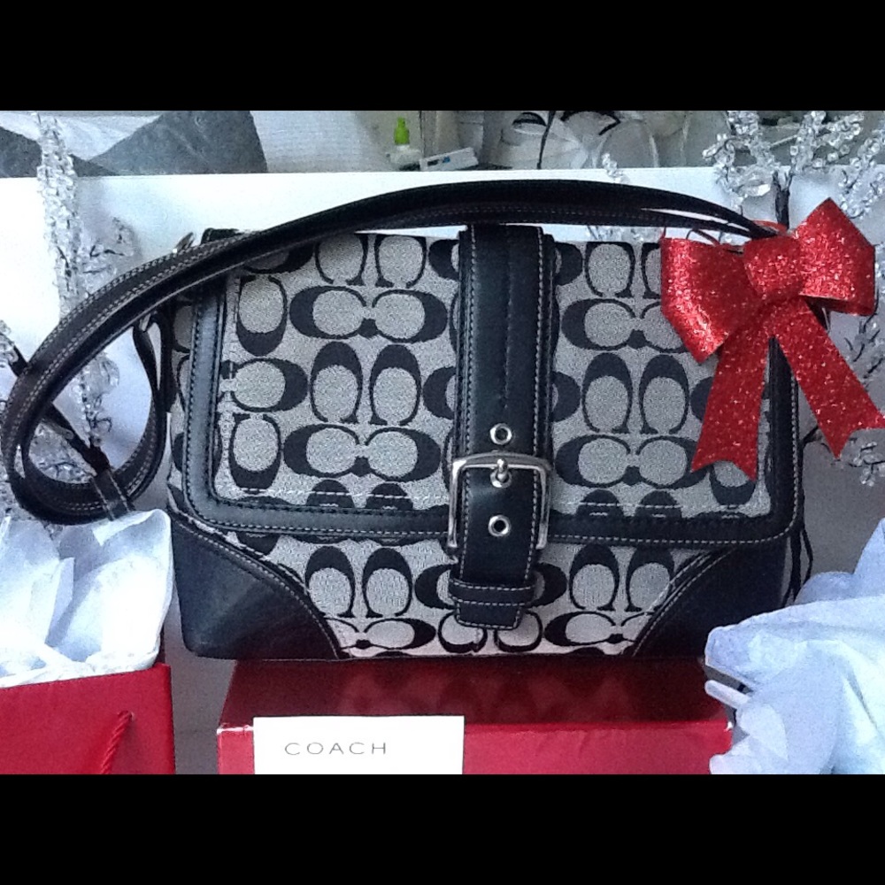 Reduced!  Coach signature handbag NWOT