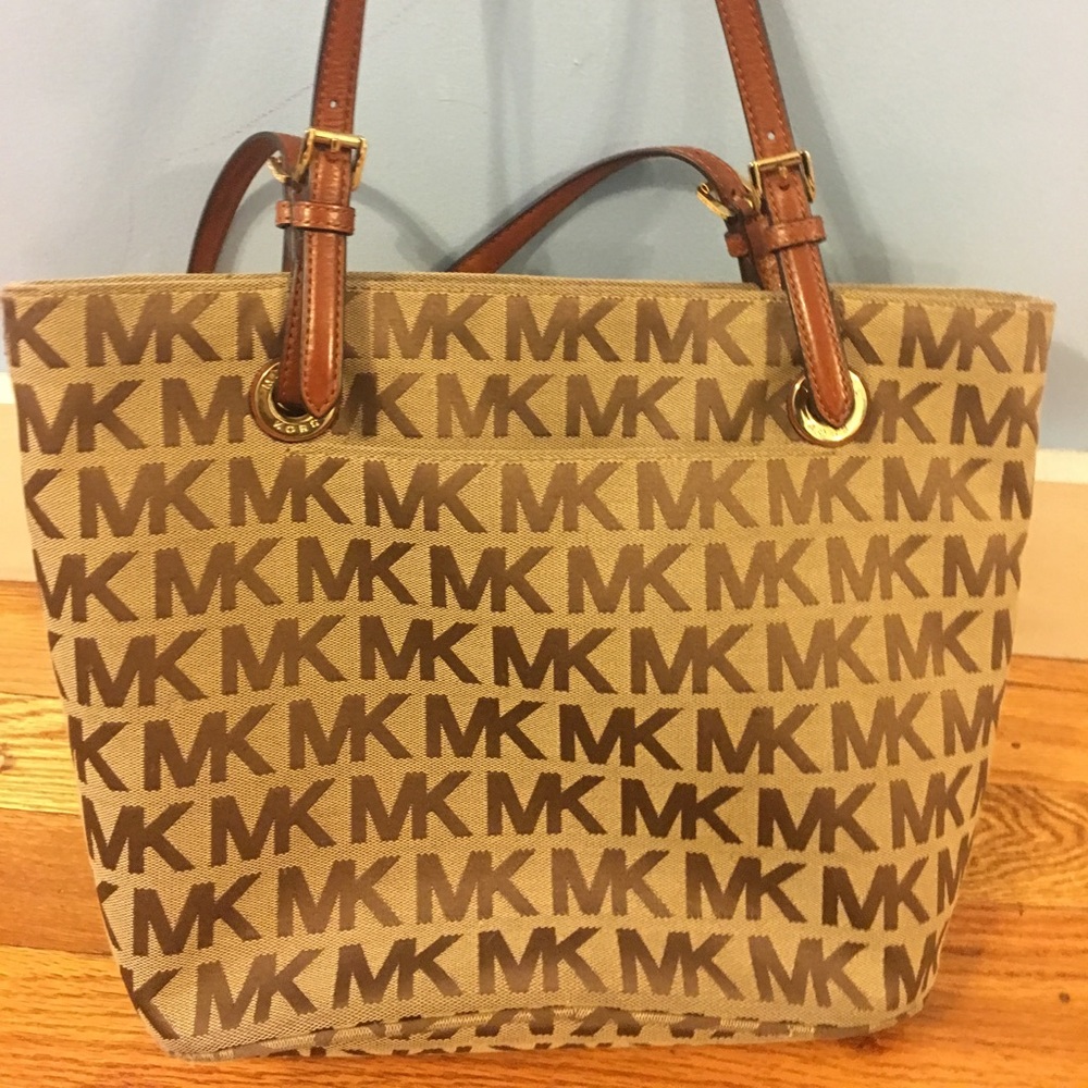 Micheal kors bag