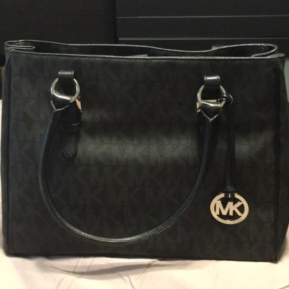 Michael kors rare tote