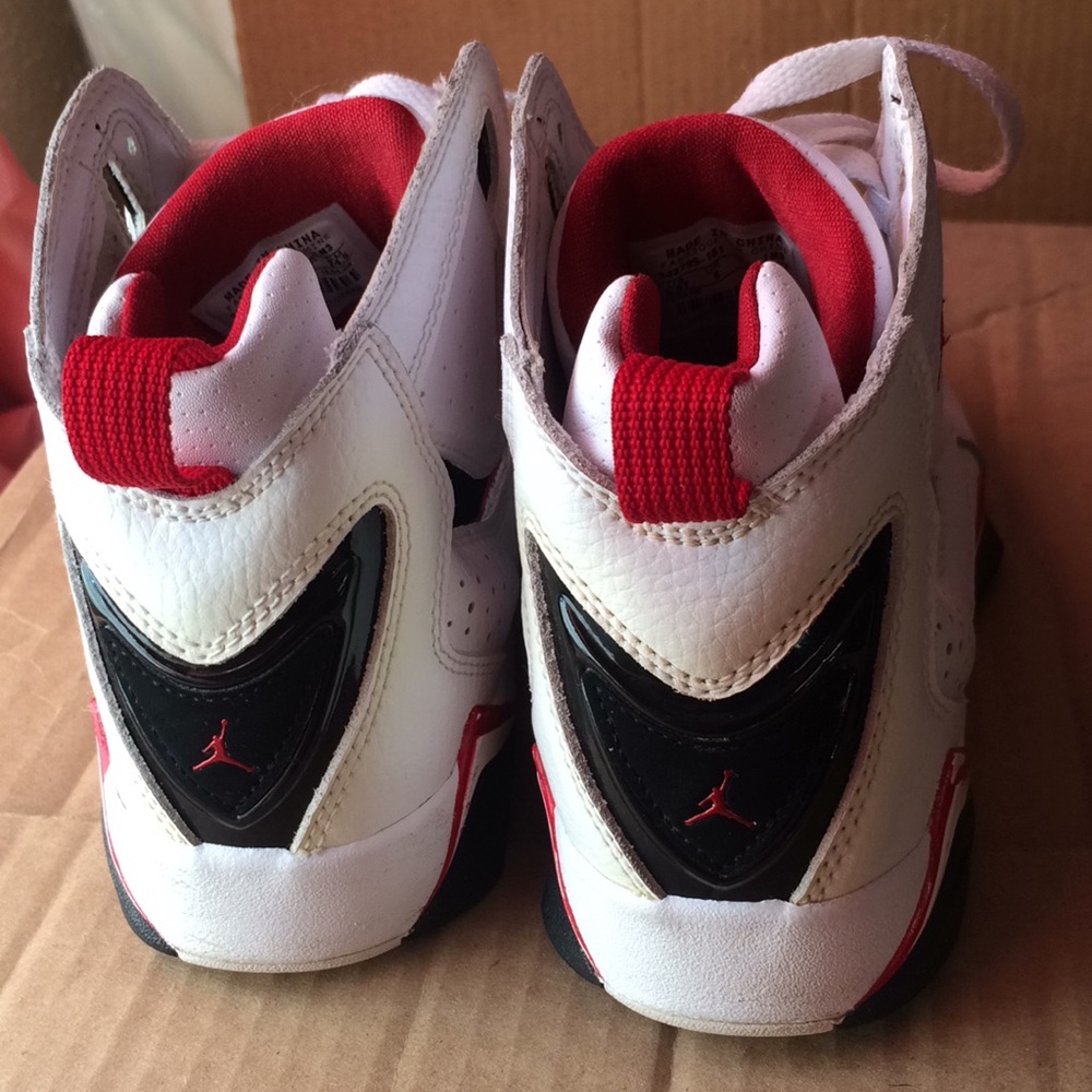 Shoes - Picture 2 of 5
