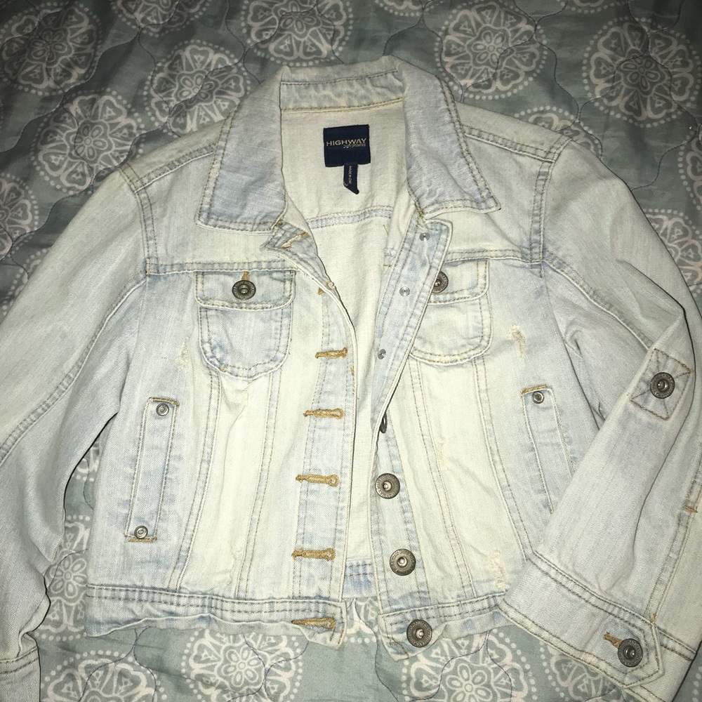 Crop top jean jacket